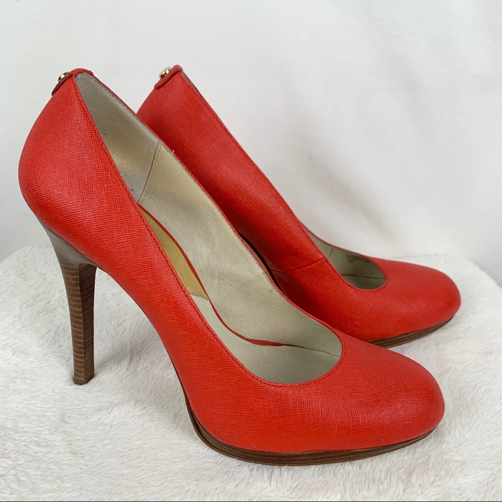 👠MICHAEL Michael Kors Davis Red Textured Pumps 10 - Picture 4 of 13